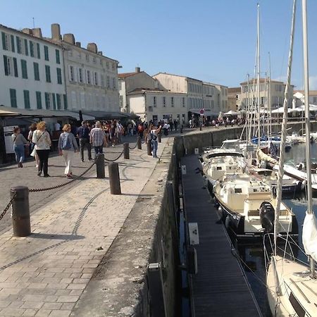 Eole, Idealement Situe Sur Le Port De St Martin De Re Saint-Martin-de-Ré Extérieur photo